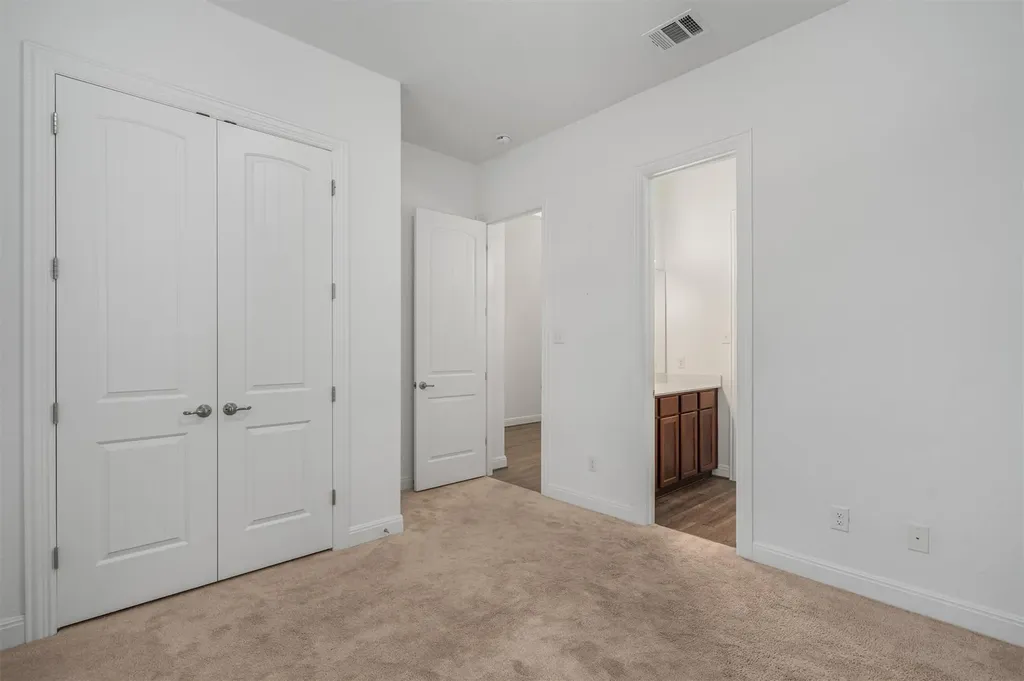2225 Lucky Cove Leander TX 78641