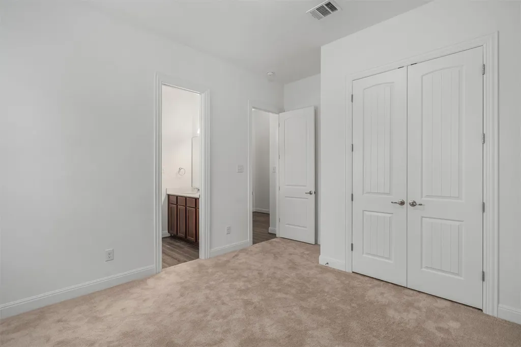 2225 Lucky Cove Leander TX 78641