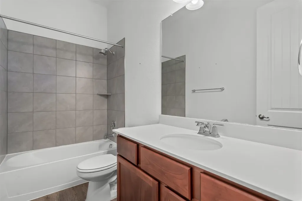 2225 Lucky Cove Leander TX 78641