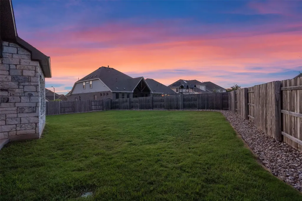 2225 Lucky Cove Leander TX 78641