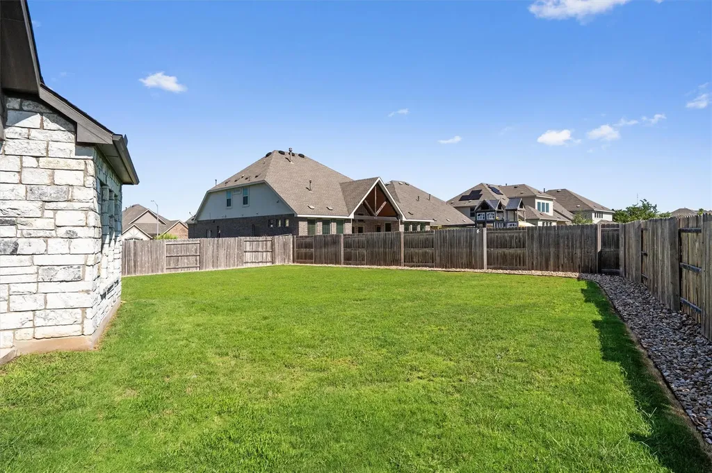 2225 Lucky Cove Leander TX 78641