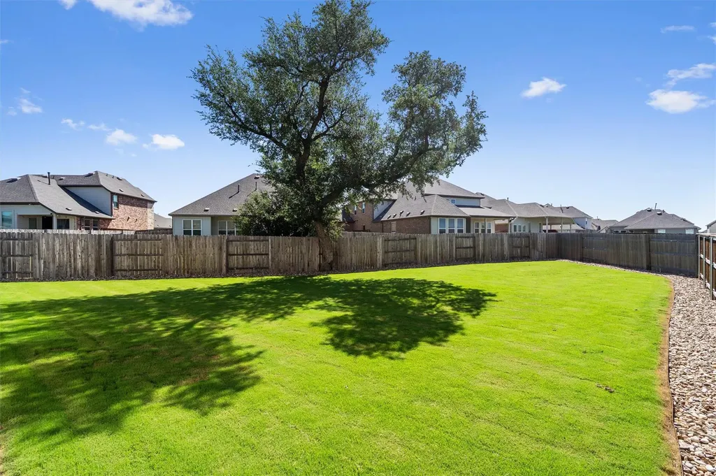 2225 Lucky Cove Leander TX 78641