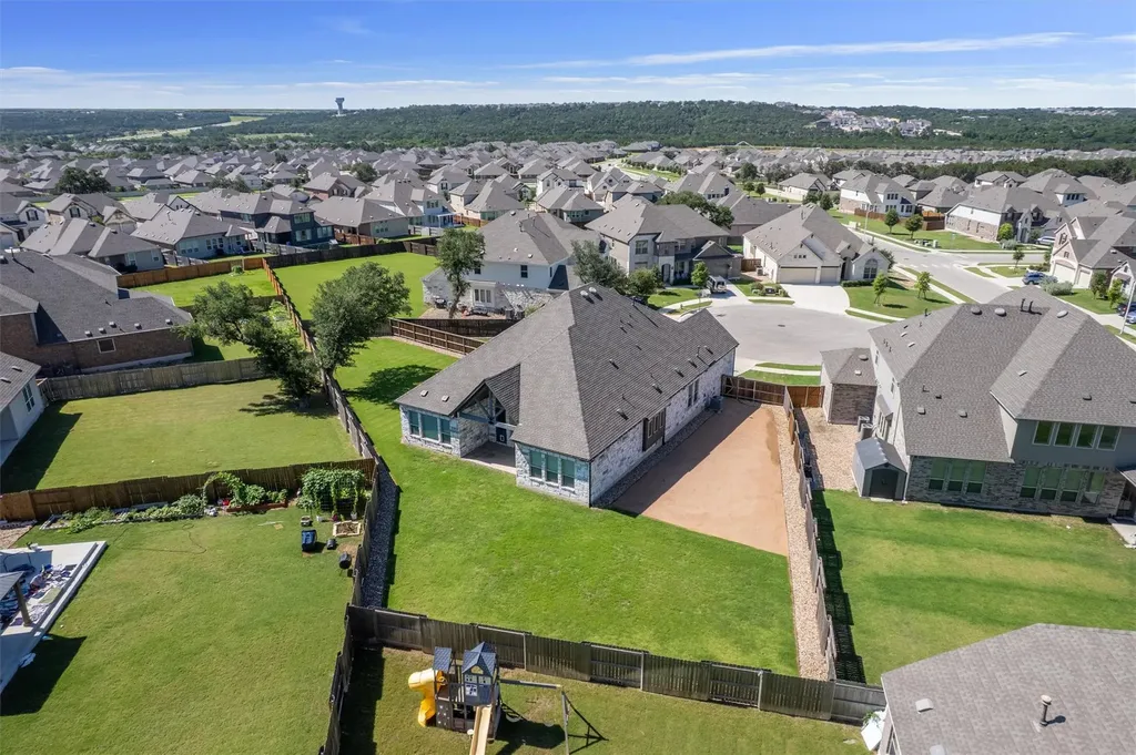 2225 Lucky Cove Leander TX 78641