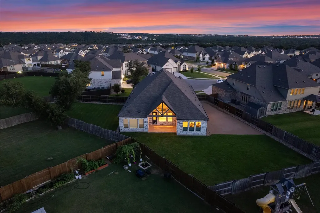 2225 Lucky Cove Leander TX 78641