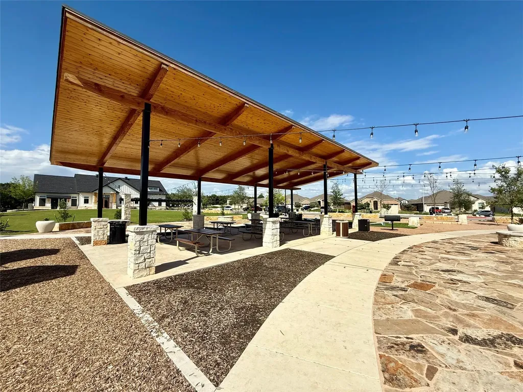 2225 Lucky Cove Leander TX 78641