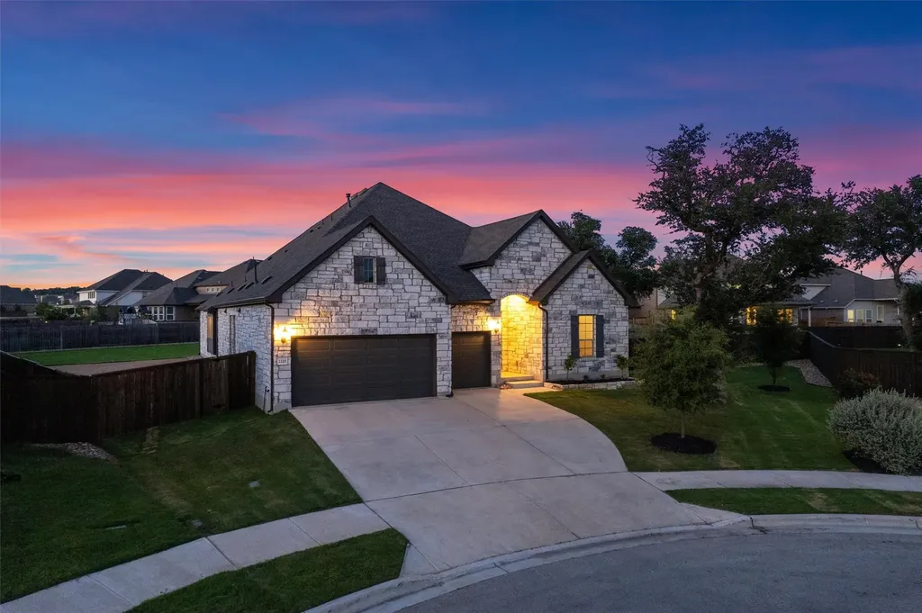 2225 Lucky Cove Leander TX 78641