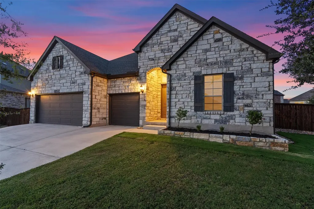 2225 Lucky Cove Leander TX 78641