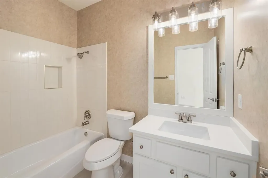12207 Carlsbad Drive Austin TX 78738