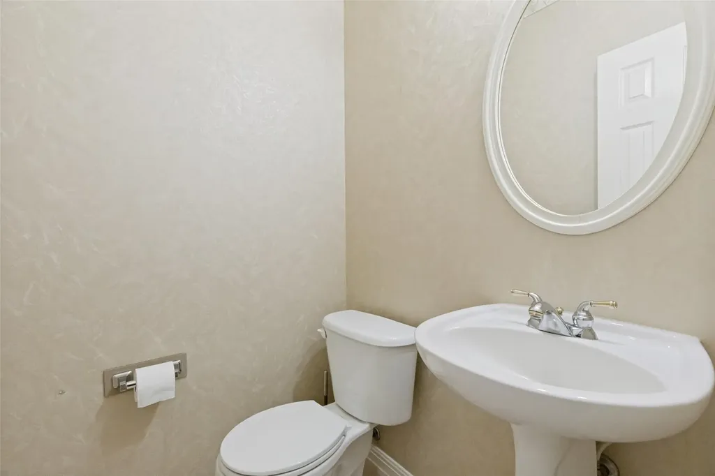 2244 Fernspring Drive Round Rock TX 78665