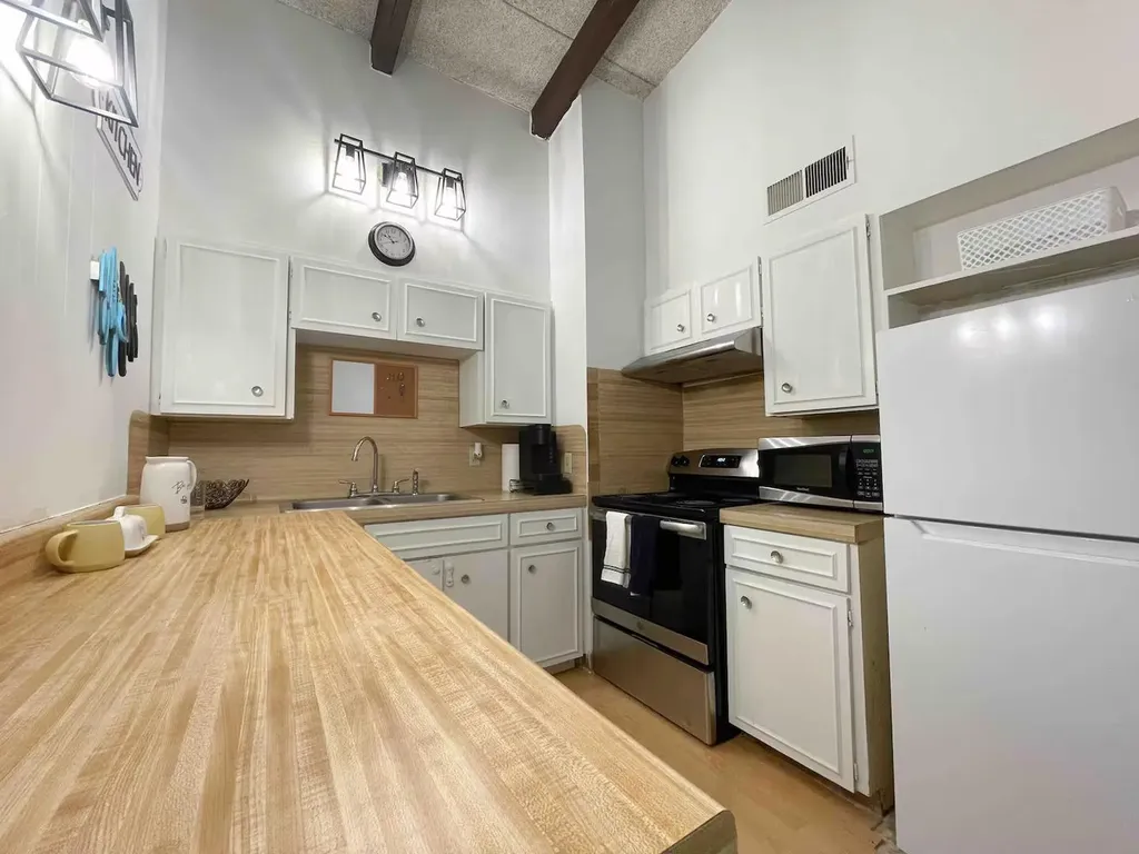 2404 Longview Street Austin TX 78705
