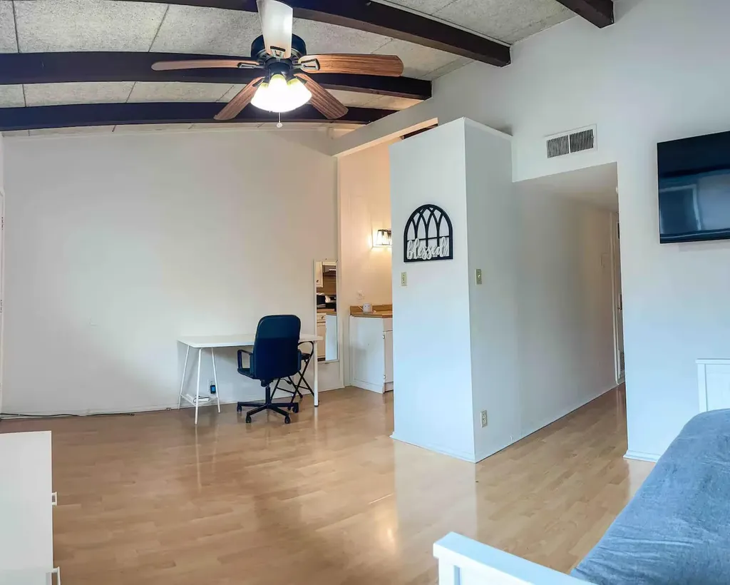 2404 Longview Street Austin TX 78705