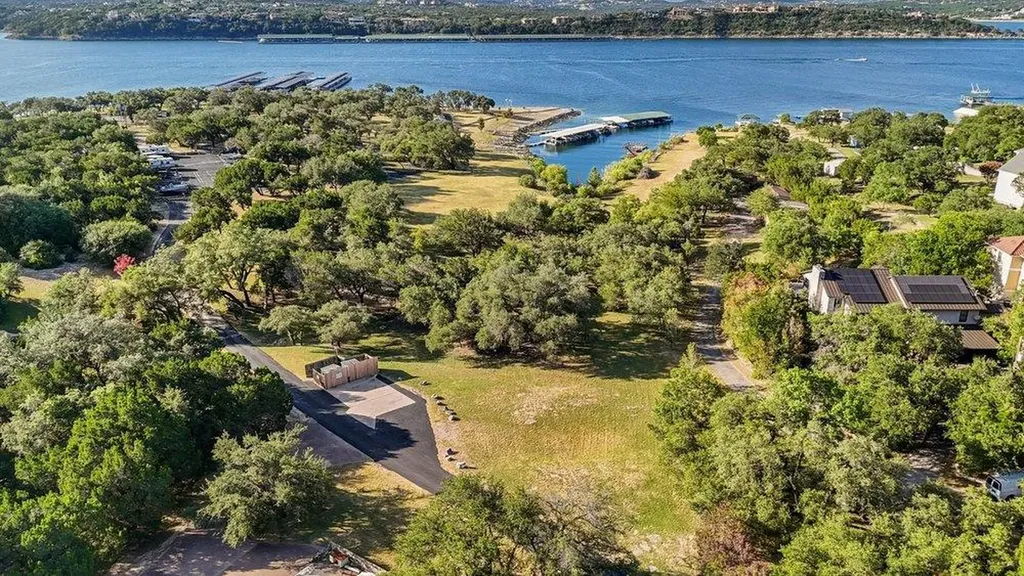 17042 Trail Of The Woods Austin TX 78734