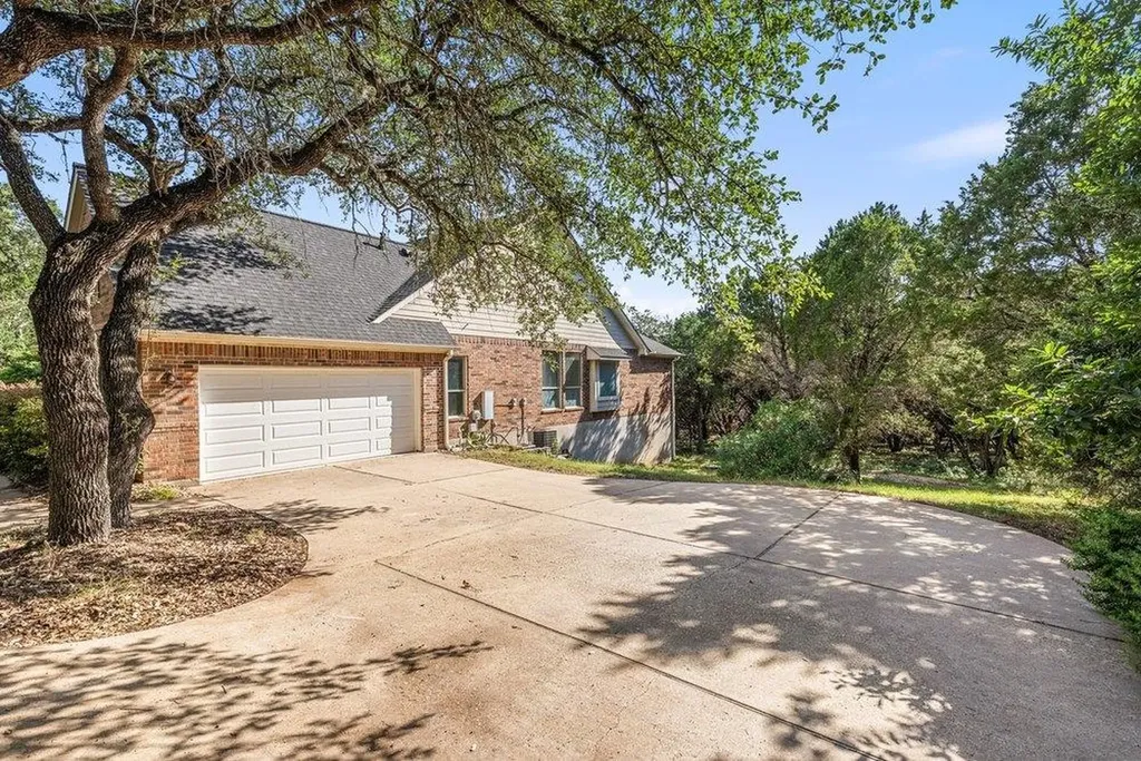 17042 Trail Of The Woods Austin TX 78734