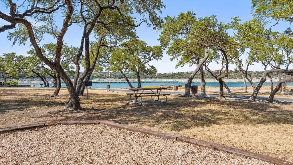 17042 Trail Of The Woods Austin TX 78734
