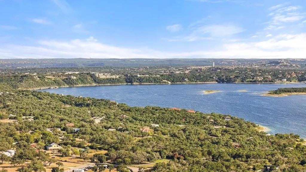 17042 Trail Of The Woods Austin TX 78734