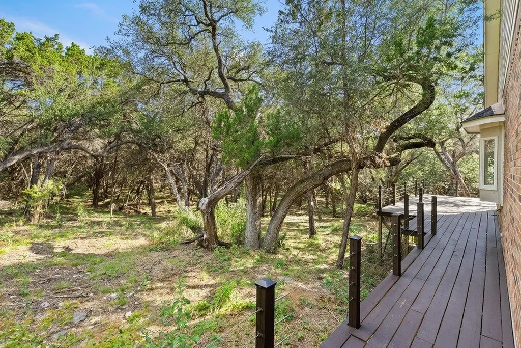 17042 Trail Of The Woods Austin TX 78734