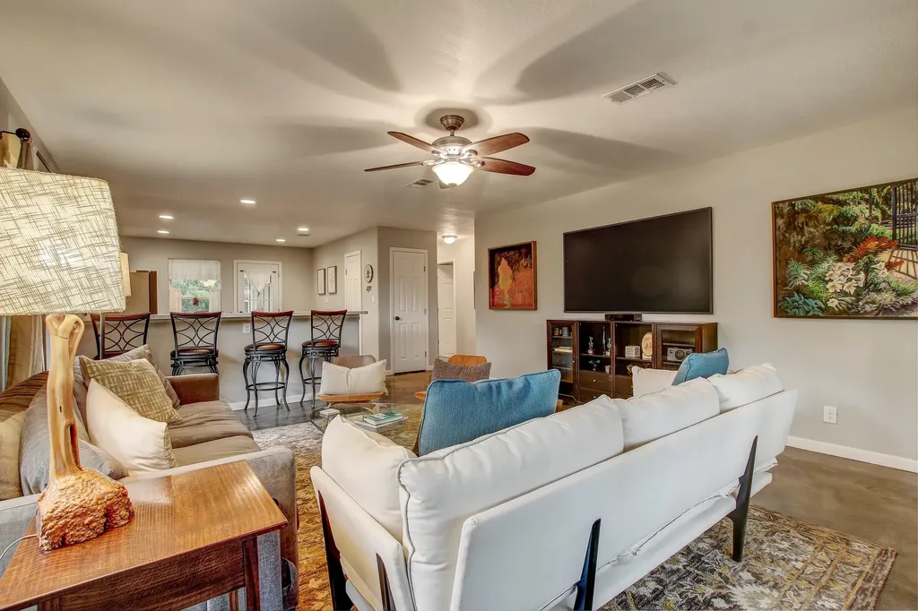 153 Hill Drive Marble Falls TX 78654