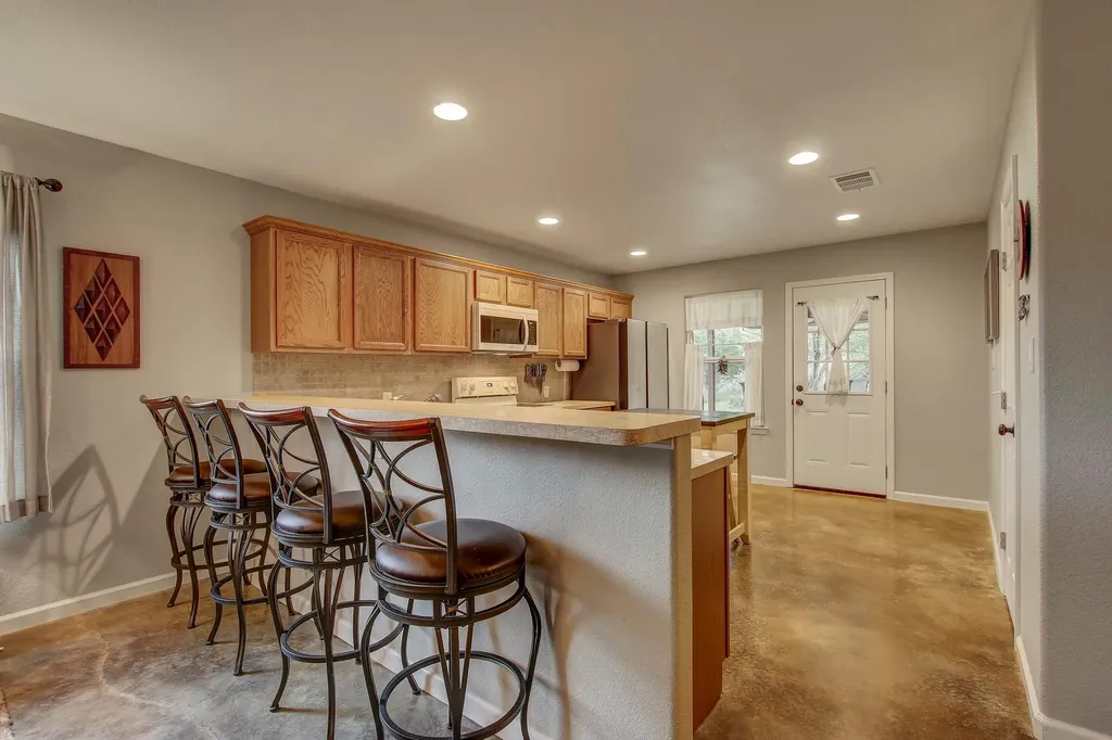 153 Hill Drive Marble Falls TX 78654