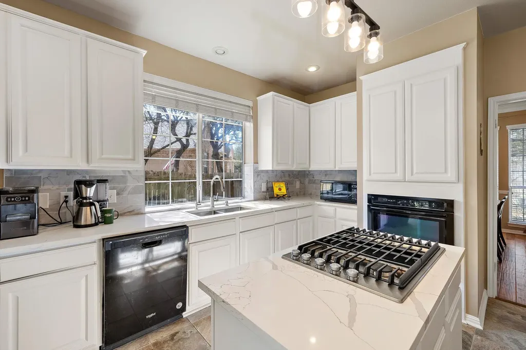 2116 Maidstone Cove Round Rock TX 78664
