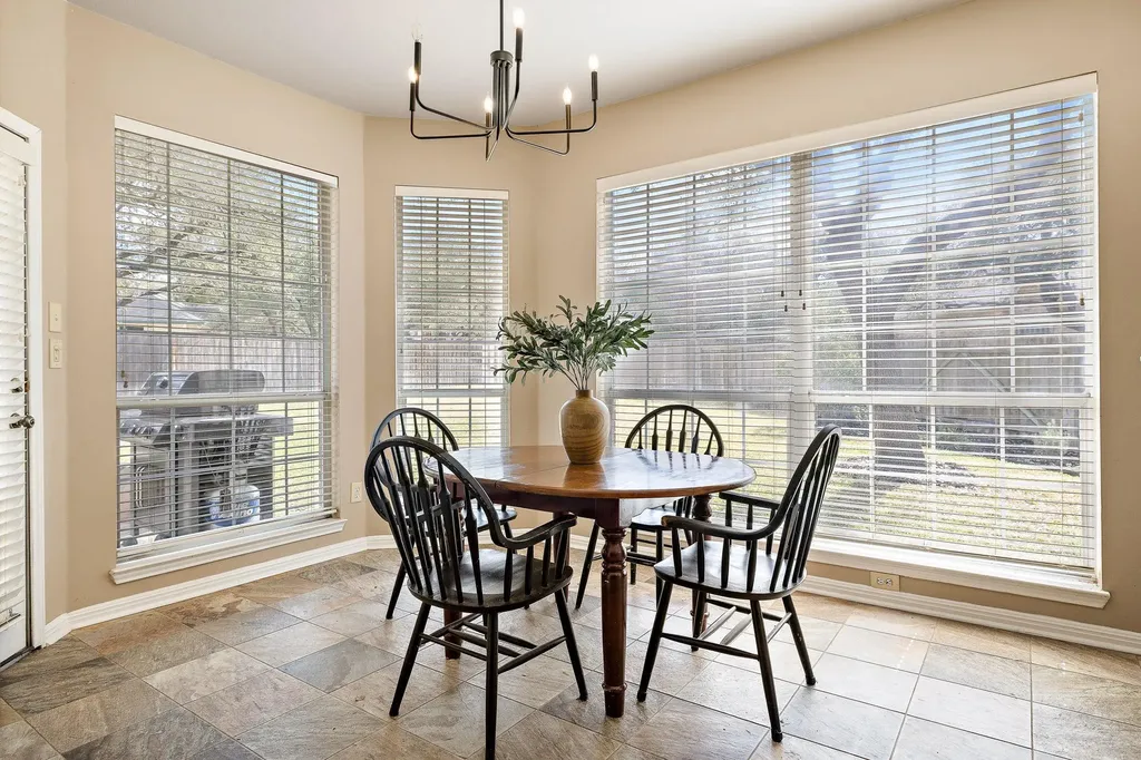2116 Maidstone Cove Round Rock TX 78664