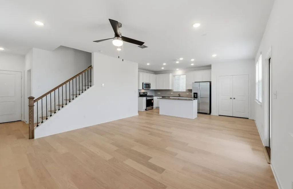 147 Golden Bell Way Buda TX 78610