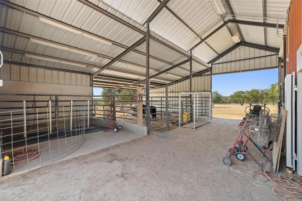 1120 Canyon View Road Dripping Springs TX 78620