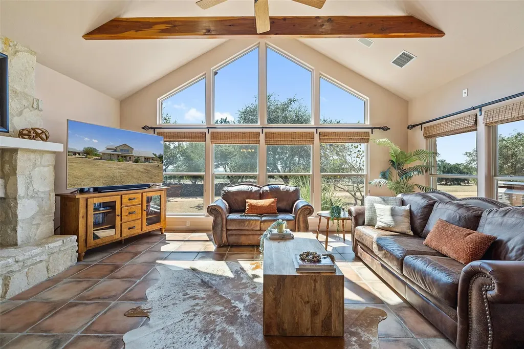 1120 Canyon View Road Dripping Springs TX 78620