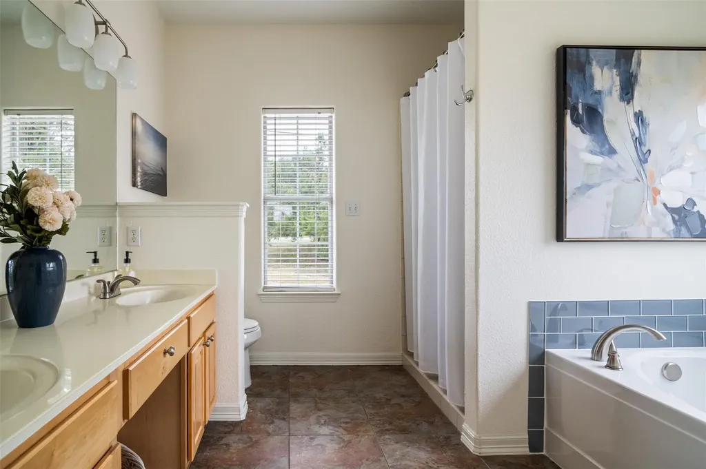 21900 Moulin Drive Spicewood TX 78669