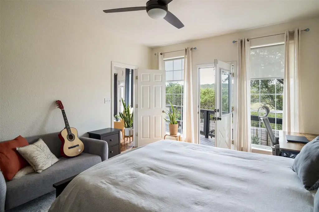 21900 Moulin Drive Spicewood TX 78669