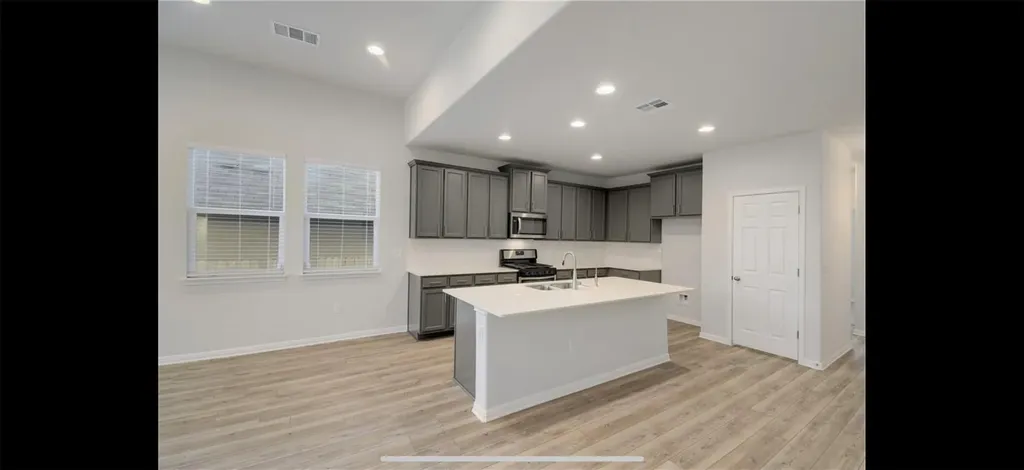 100 Petersburg Street Leander TX 78641