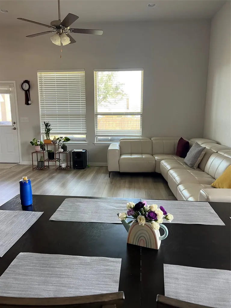 100 Petersburg Street Leander TX 78641