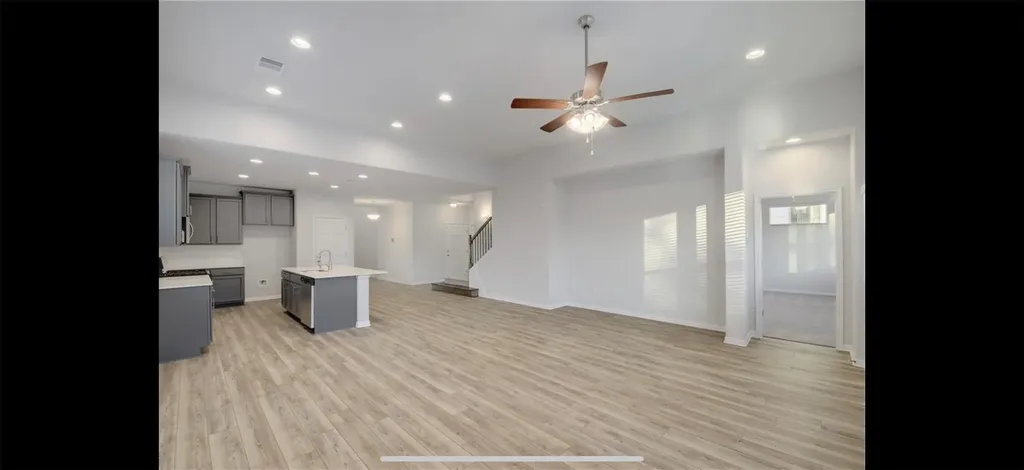 100 Petersburg Street Leander TX 78641