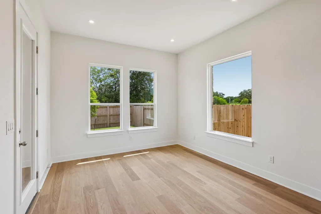 206 San Saba Drive Buda TX 78610