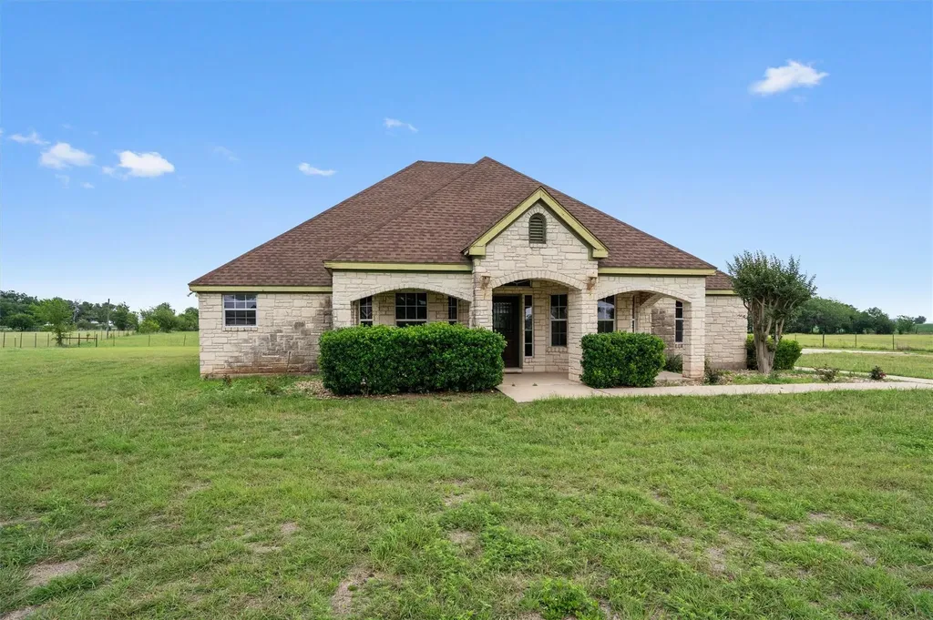 130 Cotton Rows Lane Taylor TX 76574