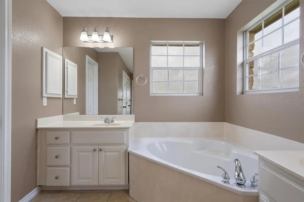 130 Cotton Rows Lane Taylor TX 76574