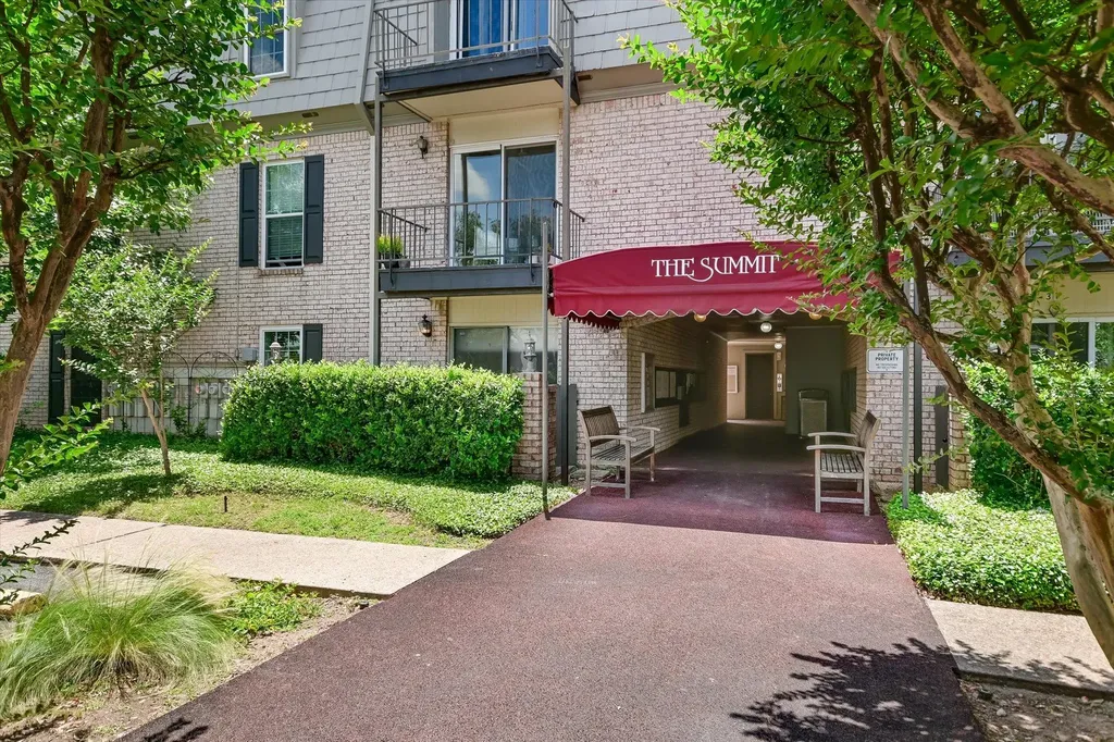 2425 Ashdale Drive Austin TX 78757
