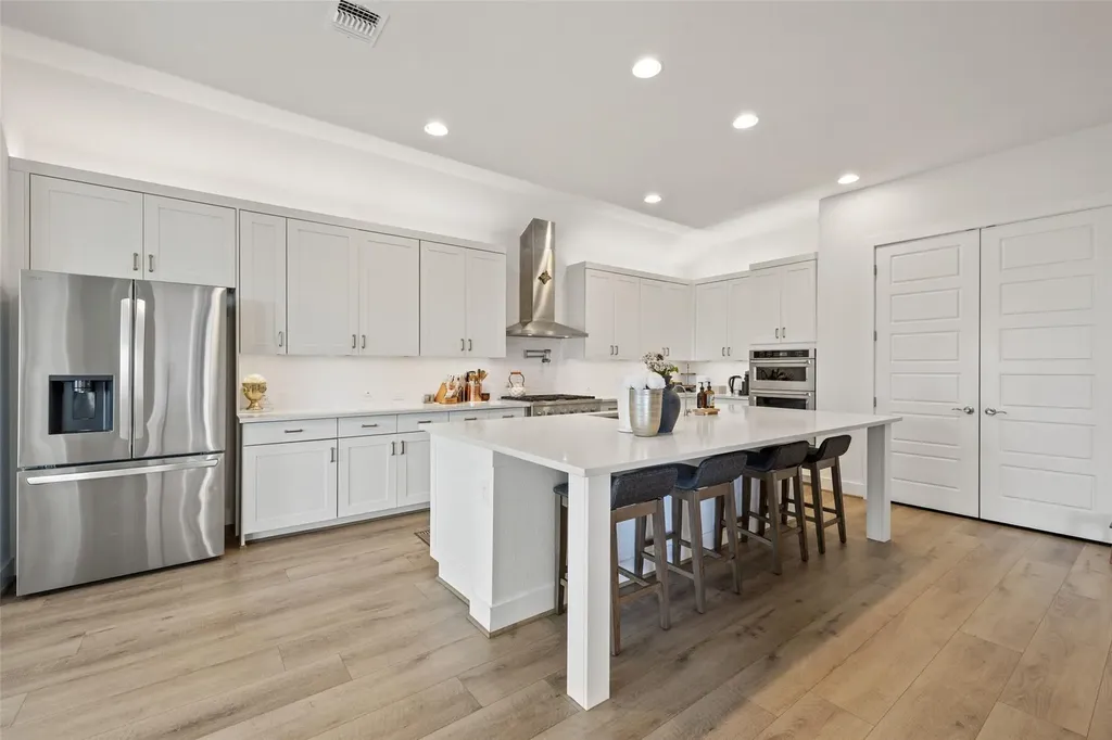 600 Bonfisk Bend Austin TX 78738