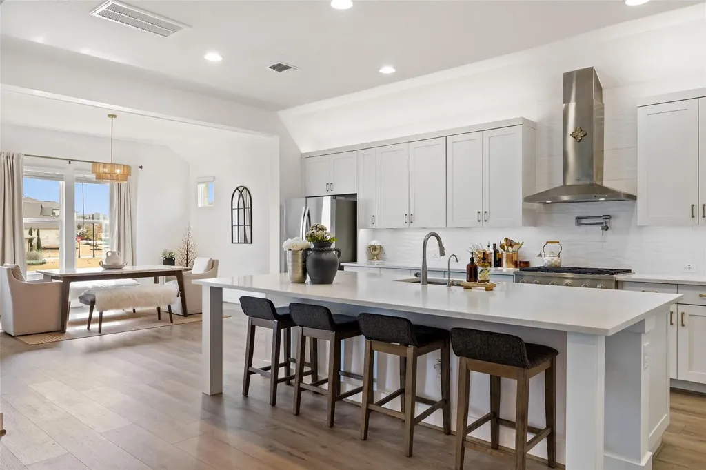 600 Bonfisk Bend Austin TX 78738