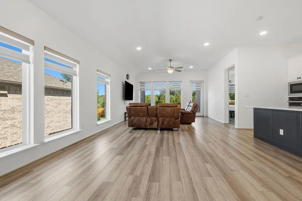 304 Barton Oak Trail Georgetown TX 78628