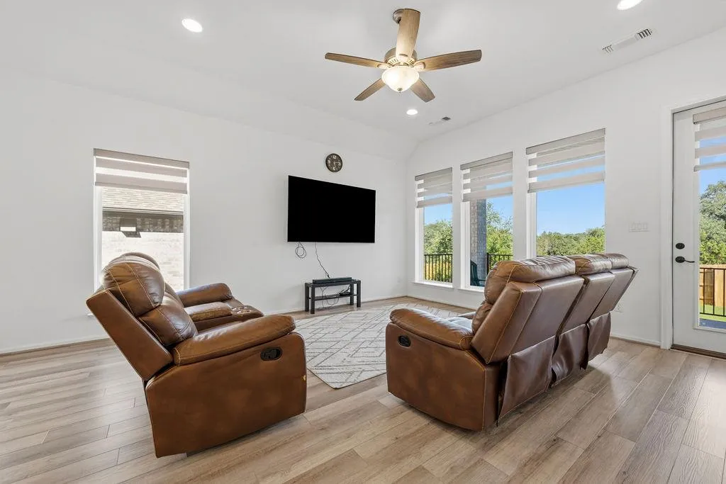 304 Barton Oak Trail Georgetown TX 78628