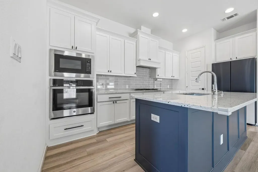 304 Barton Oak Trail Georgetown TX 78628