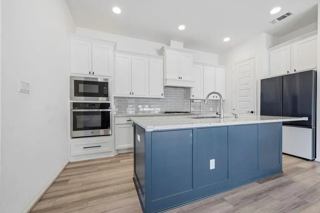 304 Barton Oak Trail Georgetown TX 78628