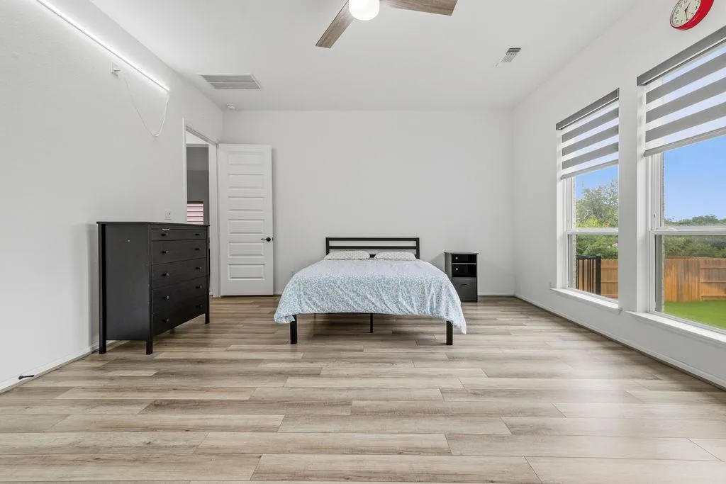 304 Barton Oak Trail Georgetown TX 78628