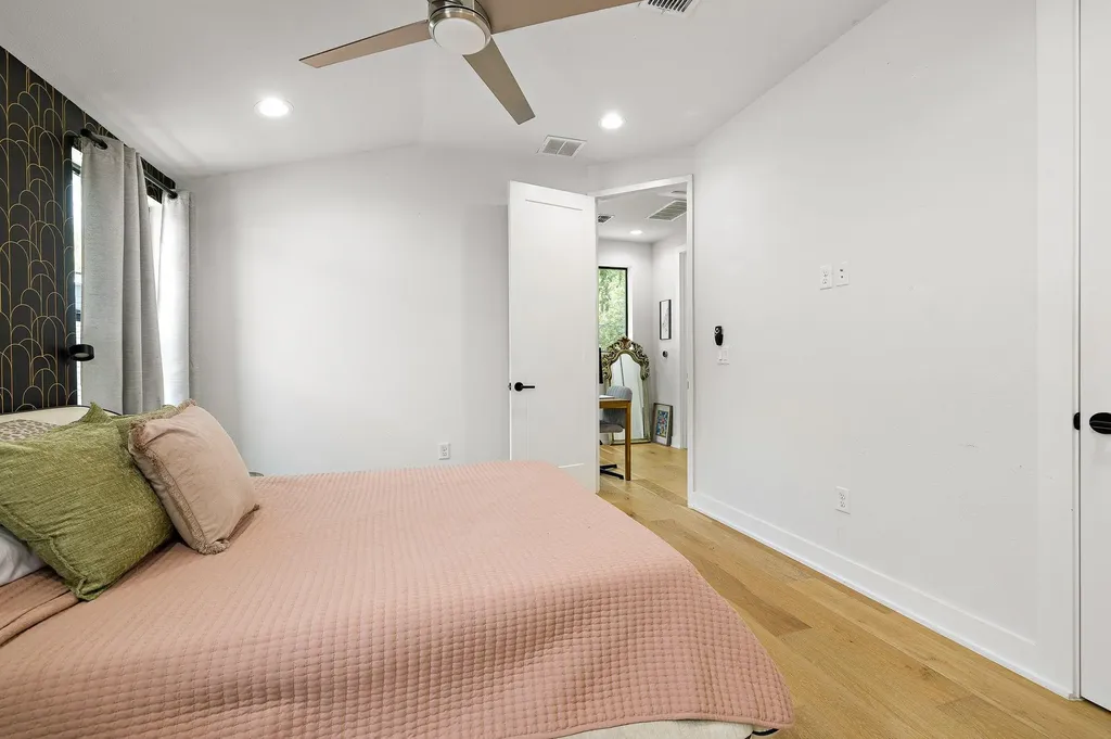 408 W Odell Street Austin TX 78752