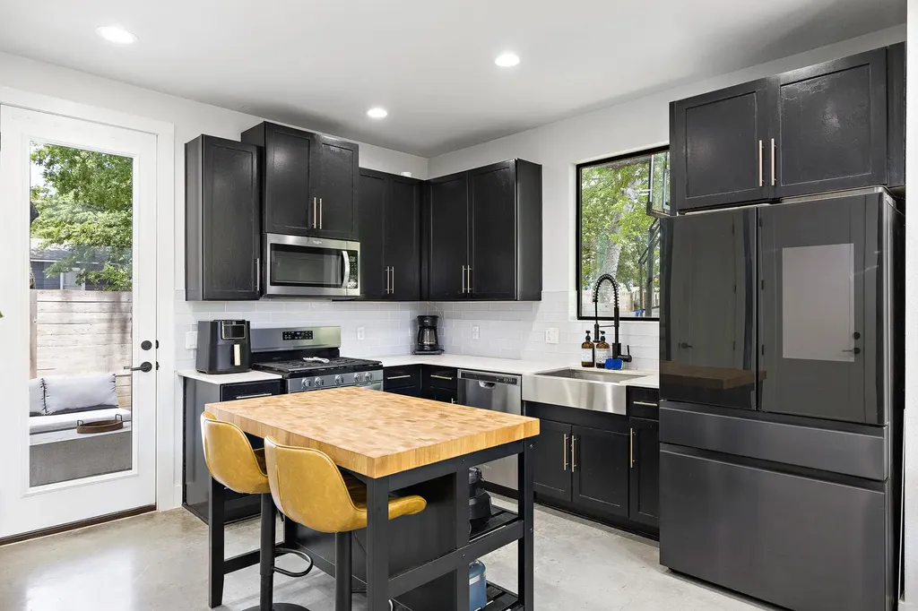408 W Odell Street Austin TX 78752