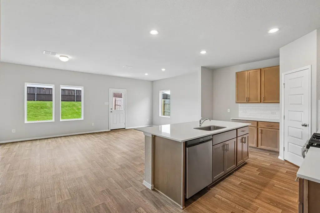 5513 Sacra Cove Austin TX 78747
