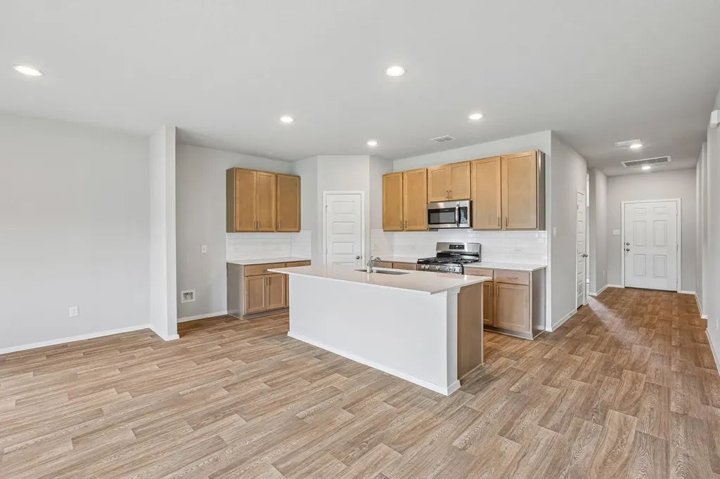 5513 Sacra Cove Austin TX 78747