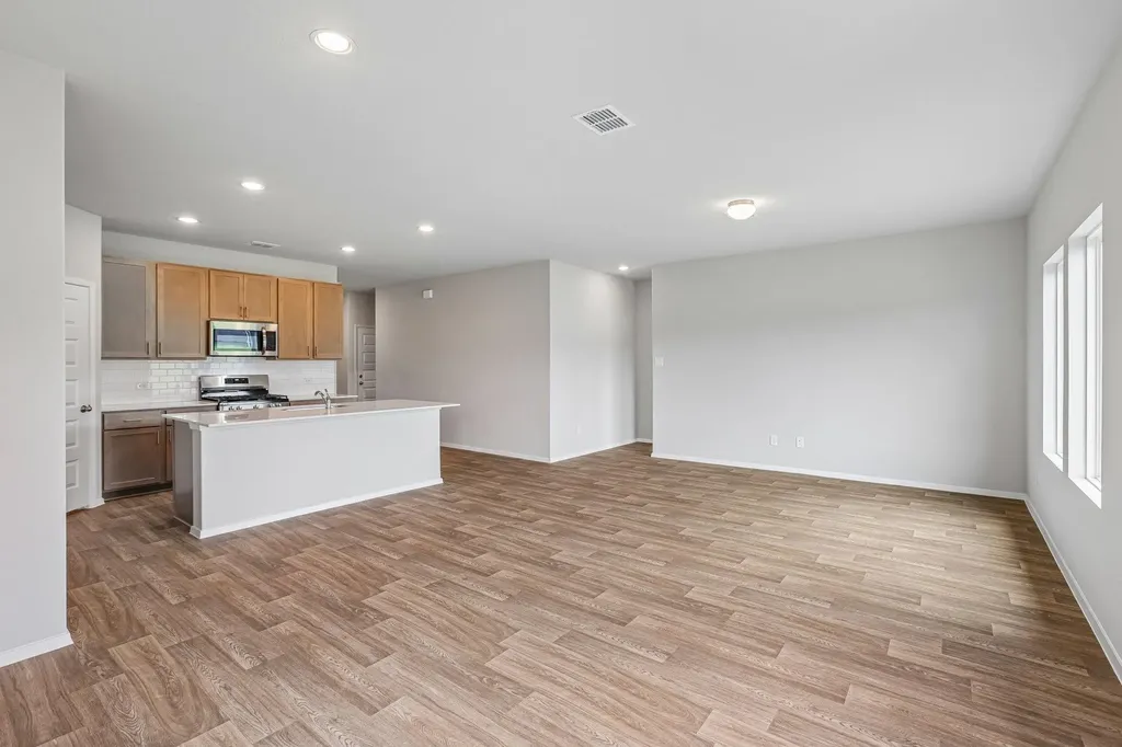 5513 Sacra Cove Austin TX 78747