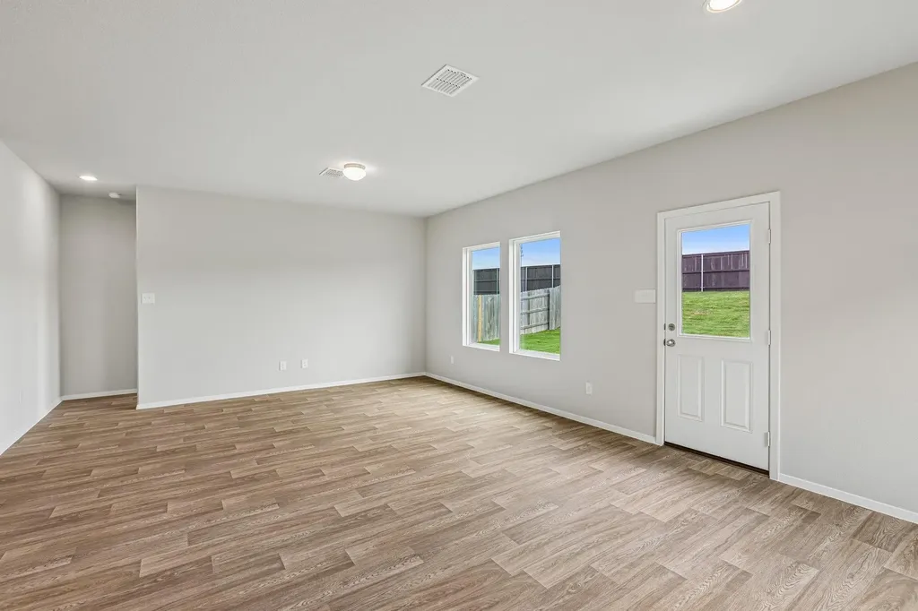5513 Sacra Cove Austin TX 78747