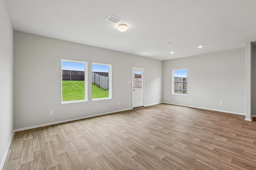 5513 Sacra Cove Austin TX 78747